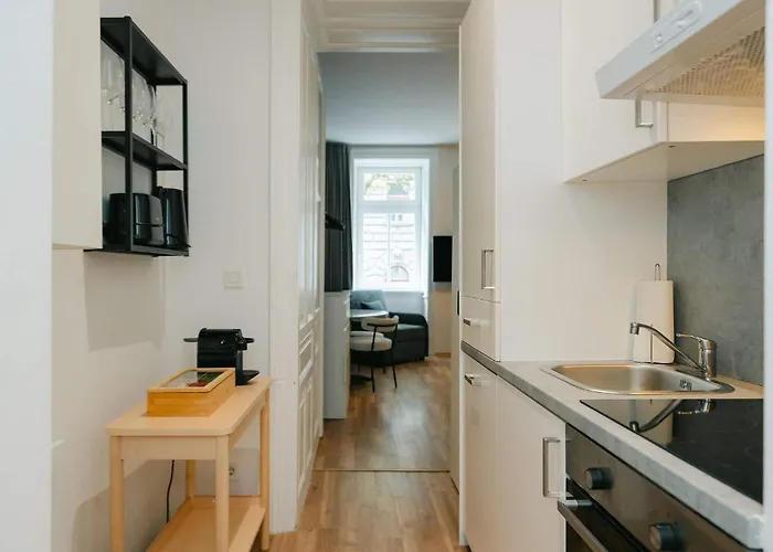 Comfy For 2-4 Quiet & Close To Metro Appartamento Vienna