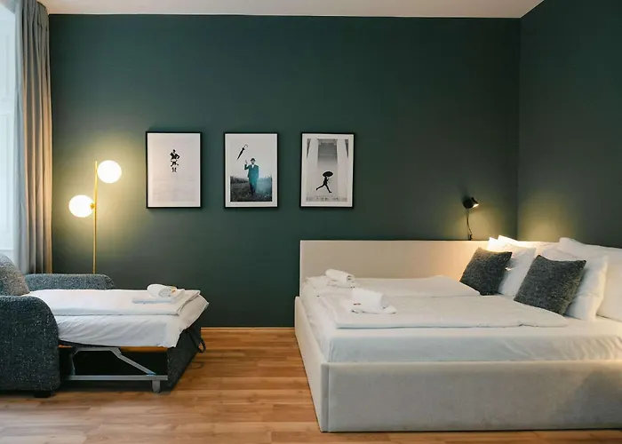 Comfy For 2-4 Quiet & Close To Metro Appartamento *
