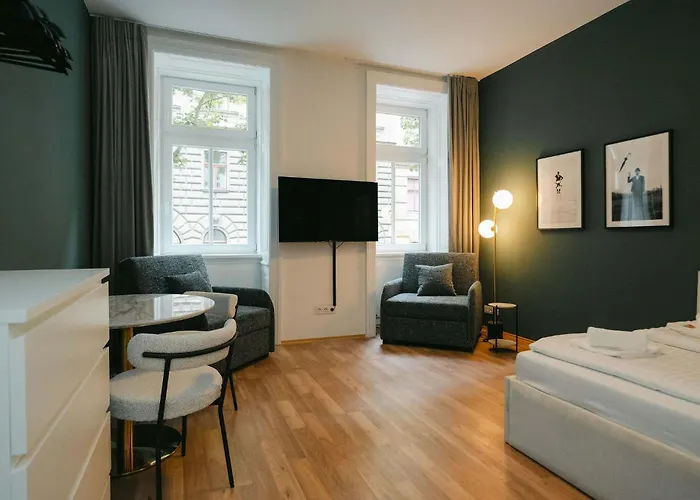 Comfy For 2-4 Quiet & Close To Metro Appartamento Vienna